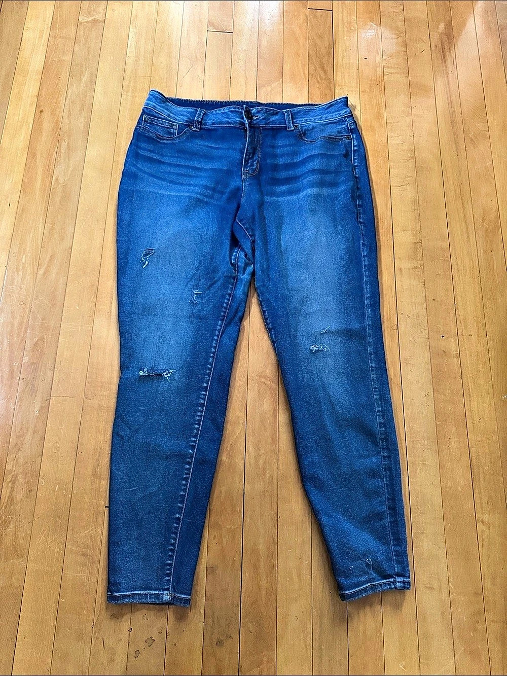 maurices Distressed Skinny Jeans in Blue Size women’s XL